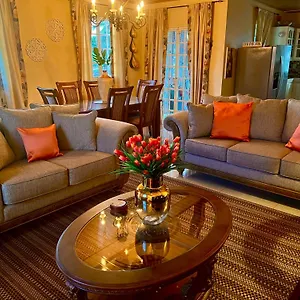 https://gorgeous-tropical-2-bedroom-annex.comcaribbean.com